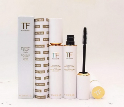 Tom Ford Waterproof Encryption Super Long Curling and Setting Lasts All Day